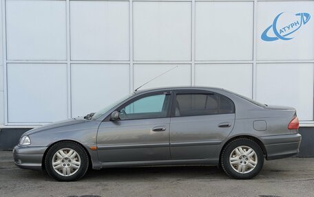 Toyota Avensis III рестайлинг, 2001 год, 320 000 рублей, 5 фотография