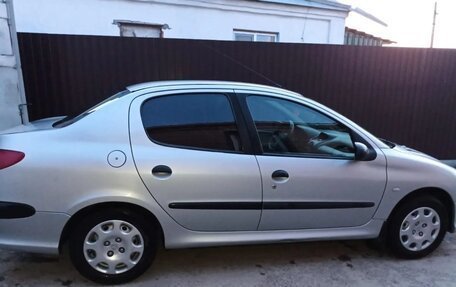 Peugeot 206, 2009 год, 330 000 рублей, 2 фотография