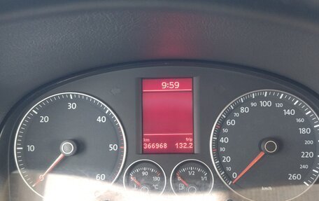 Volkswagen Touran III, 2007 год, 925 000 рублей, 1 фотография