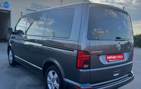 Volkswagen Multivan T6 рестайлинг, 2020 год, 6 050 000 рублей, 3 фотография