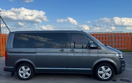Volkswagen Multivan T6 рестайлинг, 2020 год, 6 050 000 рублей, 6 фотография