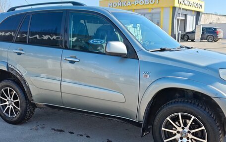 Toyota RAV4, 2004 год, 790 000 рублей, 3 фотография