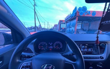 Hyundai Solaris II рестайлинг, 2018 год, 1 150 000 рублей, 4 фотография