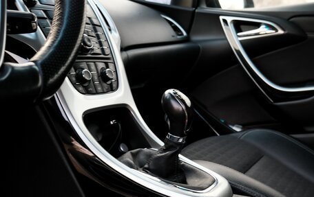 Opel Astra J, 2012 год, 965 000 рублей, 14 фотография