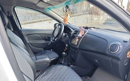 Renault Sandero II рестайлинг, 2017 год, 850 000 рублей, 10 фотография