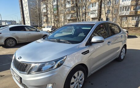 KIA Rio III рестайлинг, 2014 год, 726 000 рублей, 2 фотография