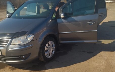 Volkswagen Touran III, 2007 год, 925 000 рублей, 7 фотография