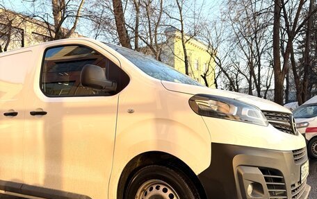 Opel Vivaro, 2021 год, 2 650 000 рублей, 4 фотография