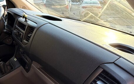 Opel Vivaro, 2021 год, 2 650 000 рублей, 6 фотография