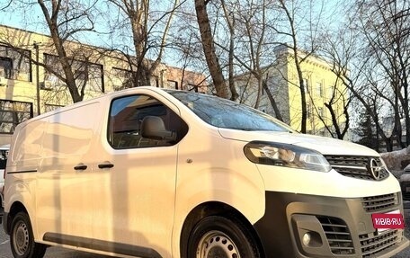 Opel Vivaro, 2021 год, 2 650 000 рублей, 3 фотография