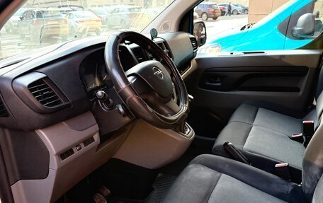 Opel Vivaro, 2021 год, 2 650 000 рублей, 28 фотография