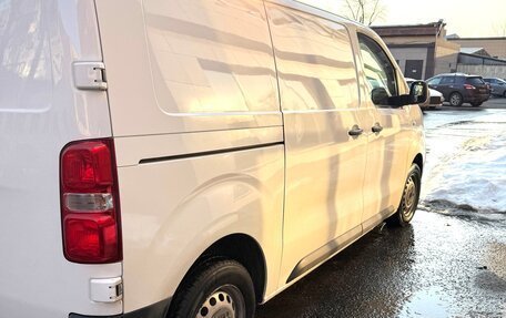 Opel Vivaro, 2021 год, 2 650 000 рублей, 21 фотография