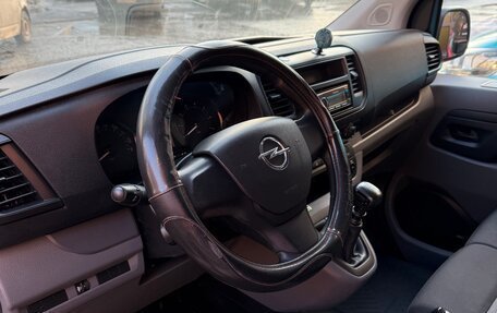 Opel Vivaro, 2021 год, 2 650 000 рублей, 27 фотография