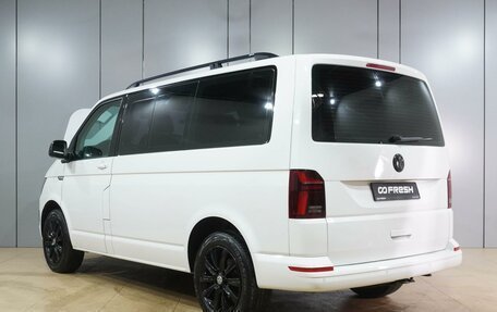 Volkswagen Caravelle T6 рестайлинг, 2018 год, 3 369 000 рублей, 2 фотография
