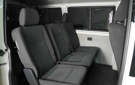 Volkswagen Caravelle T6 рестайлинг, 2018 год, 3 369 000 рублей, 7 фотография