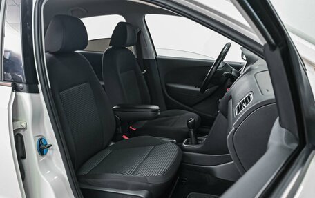 Volkswagen Polo VI (EU Market), 2013 год, 925 000 рублей, 8 фотография