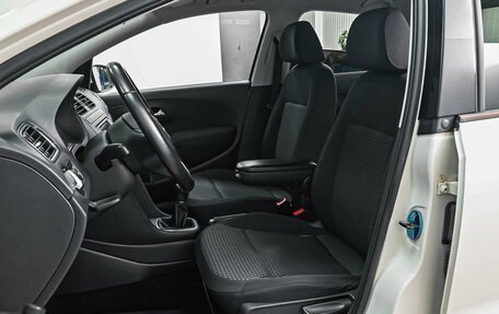 Volkswagen Polo VI (EU Market), 2013 год, 925 000 рублей, 10 фотография