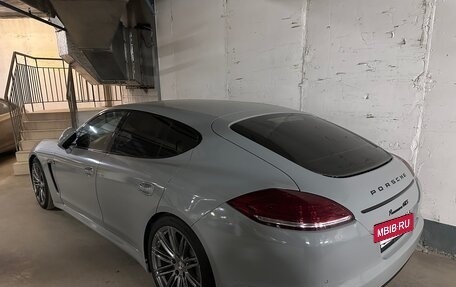 Porsche Panamera II рестайлинг, 2012 год, 2 550 000 рублей, 10 фотография