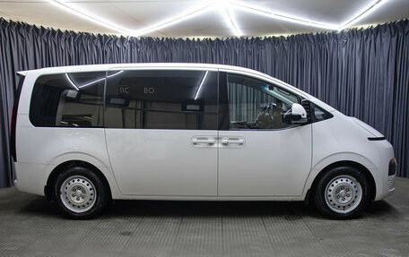 Hyundai Staria, 2021 год, 4 598 000 рублей, 4 фотография