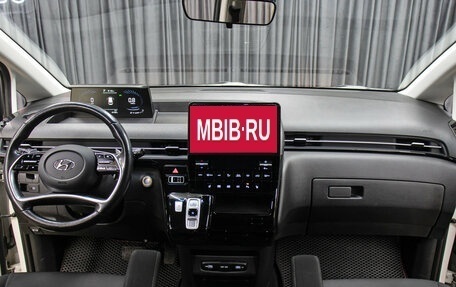 Hyundai Staria, 2021 год, 4 598 000 рублей, 15 фотография