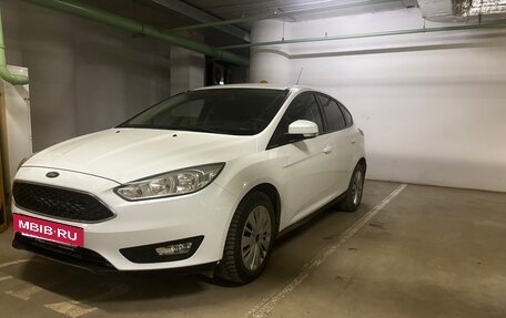 Ford Focus III, 2015 год, 970 000 рублей, 2 фотография