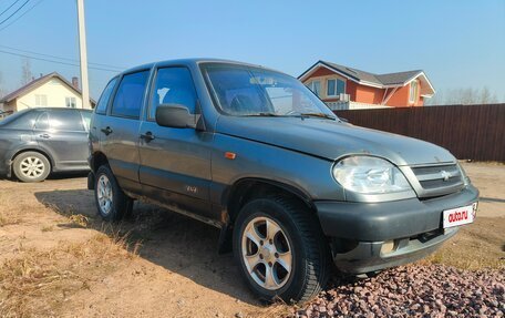 Chevrolet Niva I рестайлинг, 2005 год, 140 000 рублей, 2 фотография
