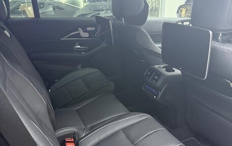 Mercedes-Benz GLS, 2025 год, 20 000 000 рублей, 12 фотография
