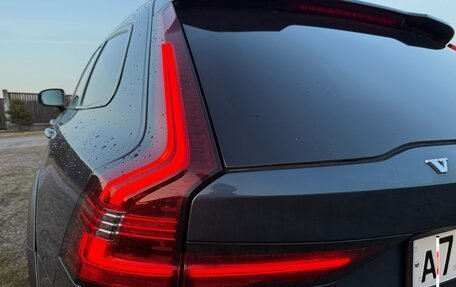 Volvo V90 Cross Country I рестайлинг, 2023 год, 5 850 000 рублей, 29 фотография