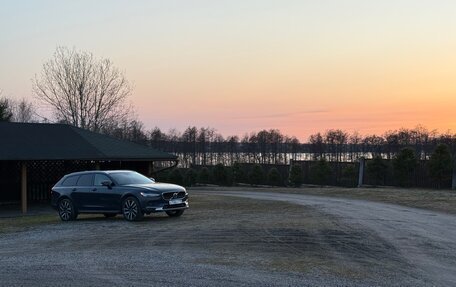 Volvo V90 Cross Country I рестайлинг, 2023 год, 5 850 000 рублей, 32 фотография