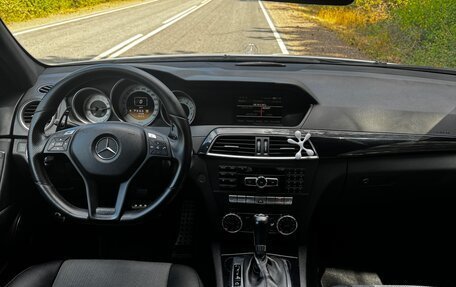 Mercedes-Benz C-Класс, 2011 год, 1 490 000 рублей, 11 фотография