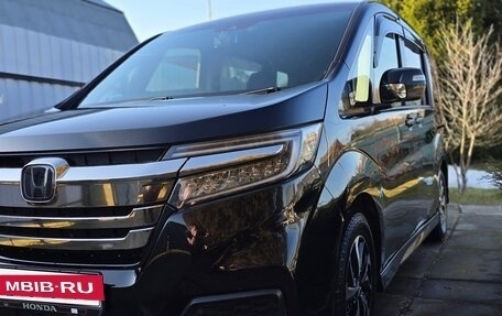 Honda Stepwgn IV, 2017 год, 2 320 000 рублей, 6 фотография