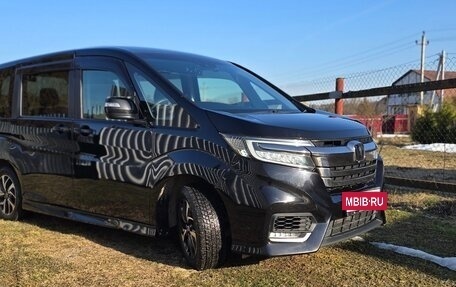 Honda Stepwgn IV, 2017 год, 2 320 000 рублей, 3 фотография