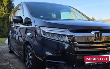 Honda Stepwgn IV, 2017 год, 2 320 000 рублей, 7 фотография