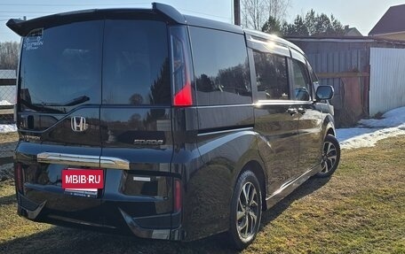 Honda Stepwgn IV, 2017 год, 2 320 000 рублей, 5 фотография