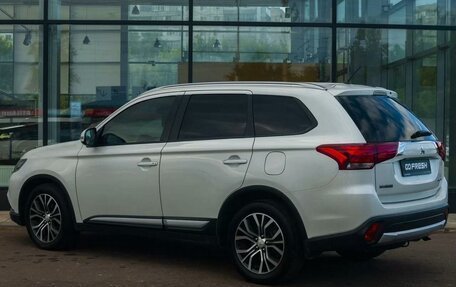 Mitsubishi Outlander III рестайлинг 3, 2015 год, 1 850 000 рублей, 2 фотография