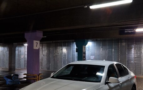 BMW 5 серия, 2012 год, 2 300 000 рублей, 2 фотография