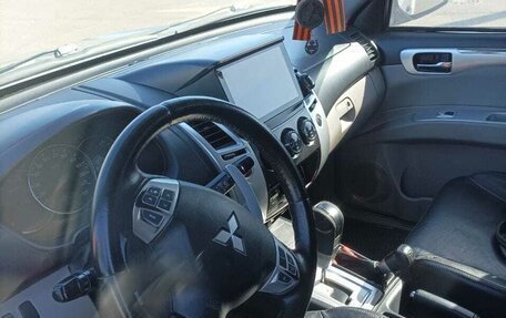 Mitsubishi Pajero Sport II рестайлинг, 2011 год, 1 750 000 рублей, 4 фотография