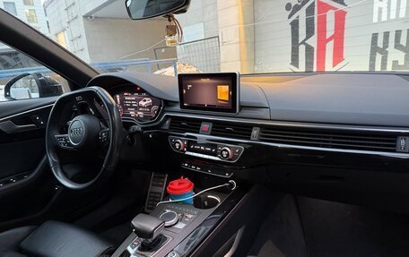 Audi A4, 2018 год, 2 150 000 рублей, 7 фотография