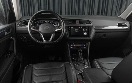 Volkswagen Tiguan II, 2021 год, 3 499 000 рублей, 9 фотография