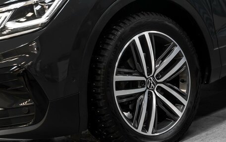 Volkswagen Tiguan II, 2021 год, 3 499 000 рублей, 8 фотография