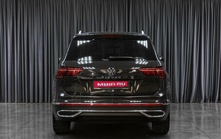 Volkswagen Tiguan II, 2021 год, 3 499 000 рублей, 4 фотография