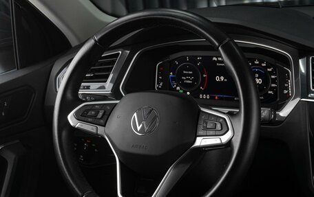 Volkswagen Tiguan II, 2021 год, 3 499 000 рублей, 24 фотография