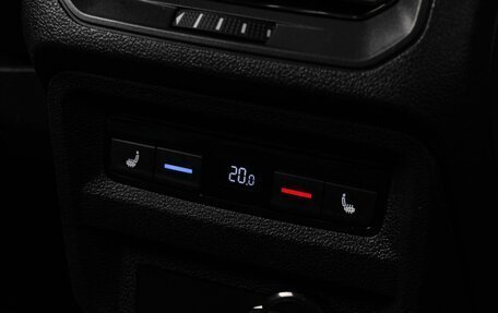 Volkswagen Tiguan II, 2021 год, 3 499 000 рублей, 18 фотография