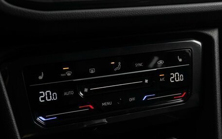 Volkswagen Tiguan II, 2021 год, 3 499 000 рублей, 17 фотография