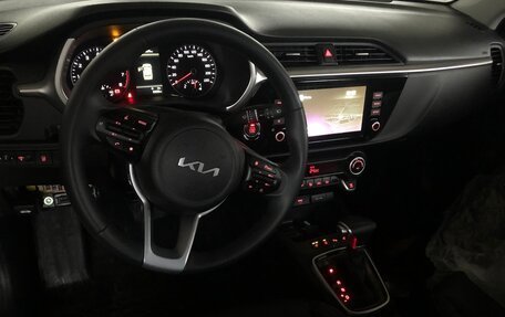 KIA Rio IV, 2021 год, 1 900 000 рублей, 11 фотография