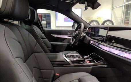 BMW 7 серия, 2025 год, 18 450 000 рублей, 14 фотография