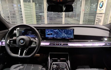 BMW 7 серия, 2025 год, 18 450 000 рублей, 17 фотография