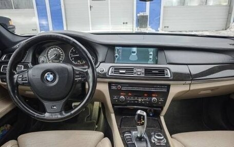 BMW 7 серия, 2011 год, 1 750 000 рублей, 26 фотография