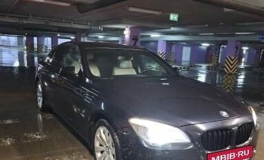 BMW 7 серия, 2011 год, 1 750 000 рублей, 29 фотография