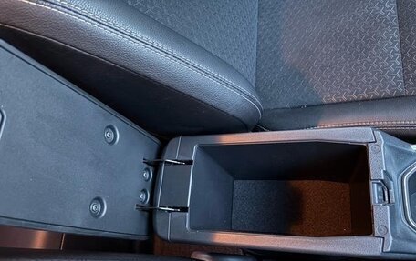 Daihatsu Rocky, 2023 год, 1 190 099 рублей, 22 фотография